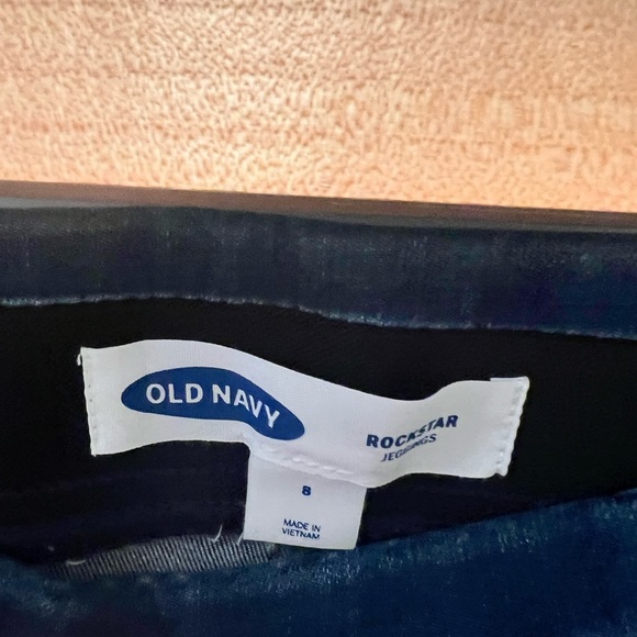 NWT Distressed Old Navy Rockstar Jegging Jeans - Picture 2 of 4